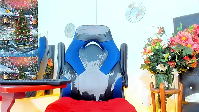 Snapshot of _Sophia_16 chatting on 12/26/24, 03:20 Sophia 16 online show from 12/26/24, 03:20