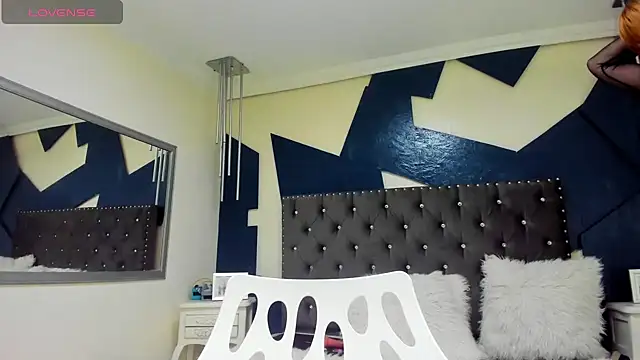 Charlottee Brown2 online show from 01/29/25, 12:24