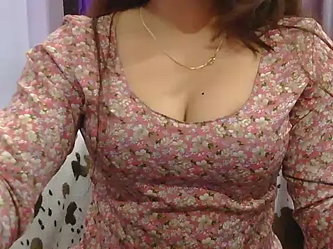 cutie-taara online show from 02/24/25, 08:27