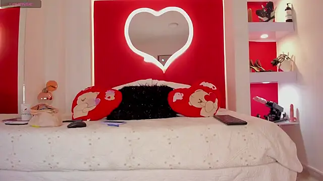 Snapshot of TabyJhonson chatting on 10/31/25, 01:01 TabyJhonson online show from 10/31/25, 01:01