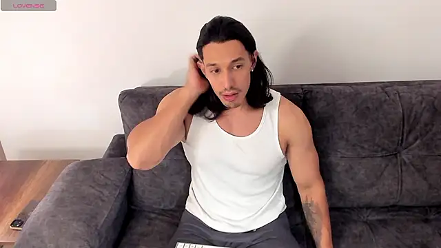 Snapshot of Lorenzoferrec chatting on 02/28/26, 02:45 Lorenzoferrec online show from 02/28/26, 02:45