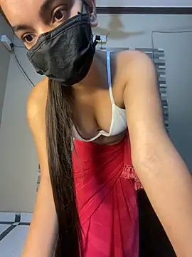 Snapshot of Shabnam88 chatting on 10/31/25, 05:03 Shabnam88 online show from 10/31/25, 05:03