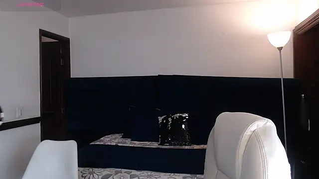 Snapshot of Paulis_gh chatting on 11/10/25, 12:59 Paulis gh online show from 11/10/25, 12:59