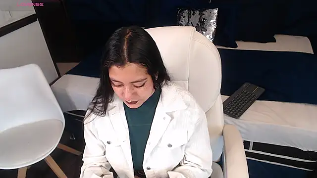 Snapshot of Paulis_gh chatting on 11/19/25, 12:49 Paulis gh online show from 11/19/25, 12:49