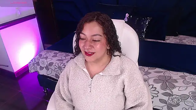 Snapshot of Paulis_gh chatting on 12/16/25, 12:10 Paulis gh online show from 12/16/25, 12:10