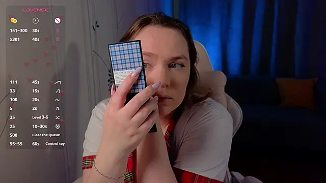 Kari Lunna online show from 10/25/25, 03:03