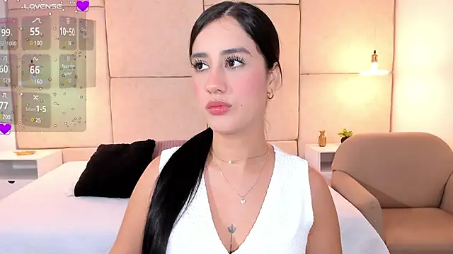 Snapshot of Amiirra_ chatting on 03/13/25, 09:26 Amiirra online show from 03/13/25, 09:26