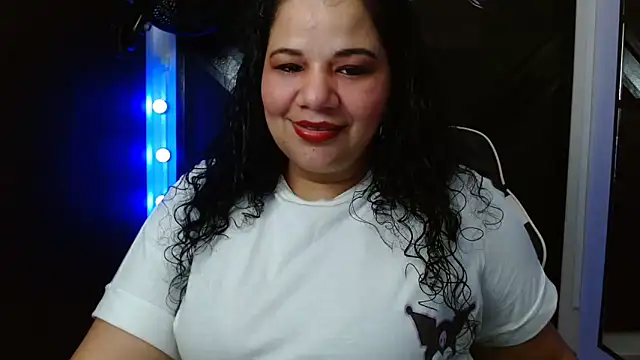 Snapshot of may_prg chatting on 01/11/25, 03:44 may prg online show from 01/11/25, 03:44