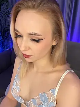 Eva Millss online show from 02/08/25, 05:08
