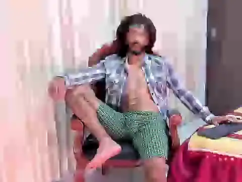 Snapshot of KarlMarley1 chatting on 10/17/25, 03:10 KarlMarley1 online show from 10/17/25, 03:10