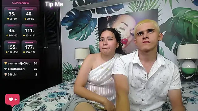 Snapshot of hushaima chatting on 12/24/24, 02:54 hushaima online show from 12/24/24, 02:54