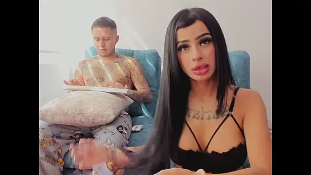 Snapshot of tamy_ian chatting on 12/01/25, 01:49 tamy ian online show from 12/01/25, 01:49