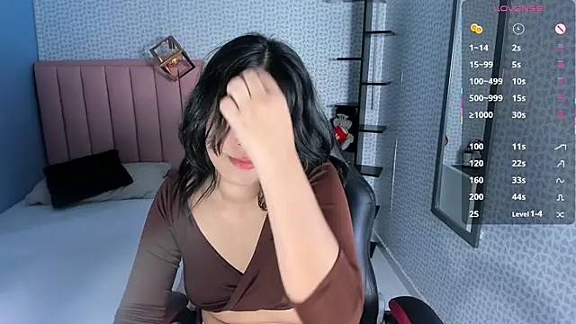 DENISERICHARD2 online show from 10/07/25, 12:24