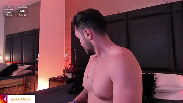 Snapshot of JossAckland chatting on 11/11/25, 07:58 JossAckland online show from 11/11/25, 07:58