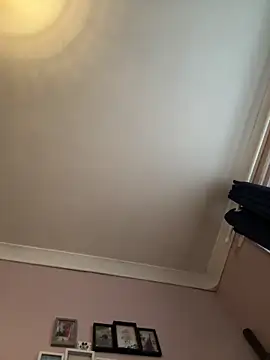 Snapshot of curvybabesx1 chatting on 03/15/25, 06:10 curvybabesx1 online show from 03/15/25, 06:10