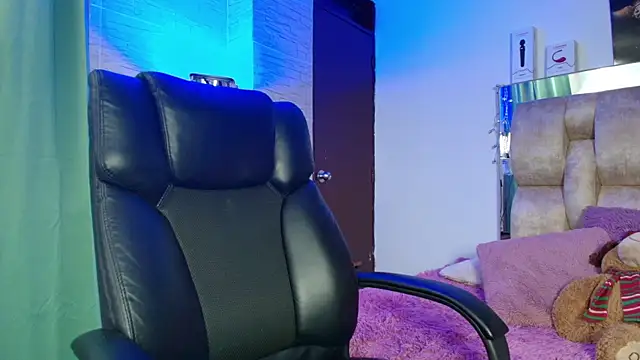 dakota Robbins  online show from 10/28/25, 10:45