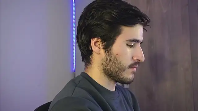 Tony Wylie online show from 12/14/24, 03:51