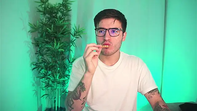 Tony Wylie online show from 11/15/25, 10:12