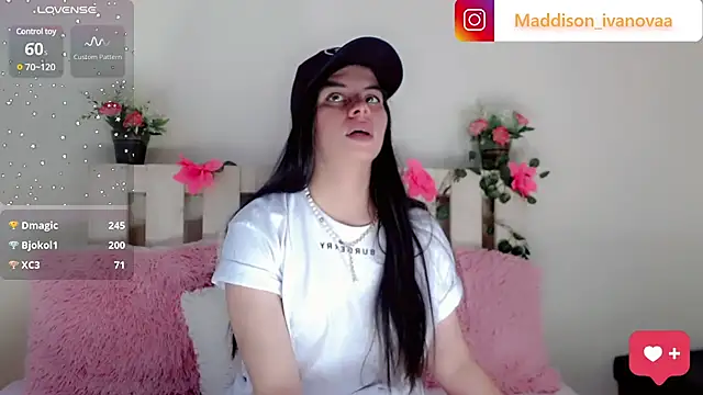 Snapshot of Madisson_Ivanova chatting on 01/29/25, 05:02 Madisson Ivanova online show from 01/29/25, 05:02