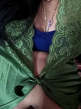 Snapshot of jasmine_janu chatting on 06/22/26, 06:38 jasmine janu online show from 06/22/26, 06:38