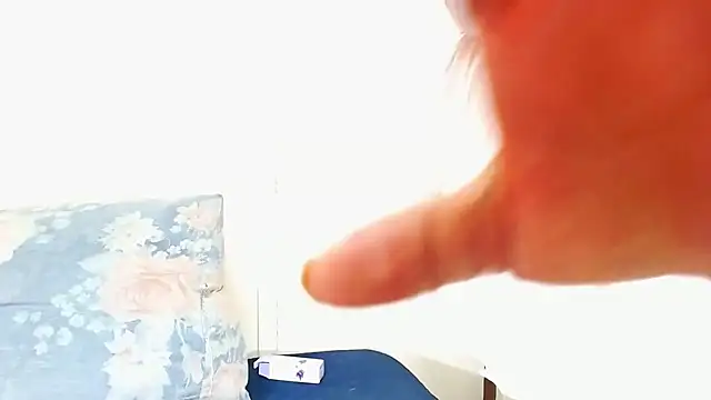 Snapshot of xSpicyQueen8x chatting on 01/19/25, 04:22 xSpicyQueen8x online show from 01/19/25, 04:22