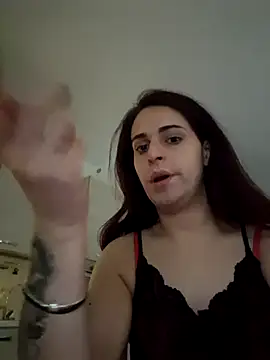 Snapshot of perla97 chatting on 10/15/25, 11:32 perla97 online show from 10/15/25, 11:32