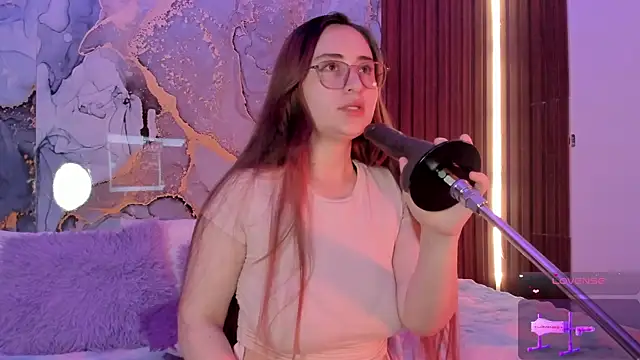 centaurigirl online show from 10/28/25, 11:07