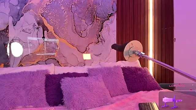 centaurigirl online show from 11/07/25, 02:22