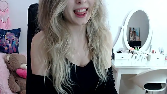  sweettreat online show from 03/14/25, 02:10