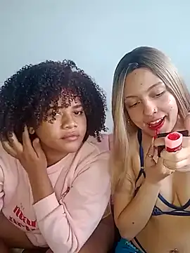 Snapshot of DANIELA_MICHEL chatting on 12/09/24, 03:44 DANIELA MICHEL online show from 12/09/24, 03:44