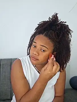 Snapshot of DANIELA_MICHEL chatting on 12/26/24, 12:38 DANIELA MICHEL online show from 12/26/24, 12:38