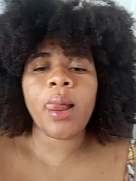 Snapshot of DANIELA_MICHEL chatting on 03/10/25, 10:45 DANIELA MICHEL online show from 03/10/25, 10:45