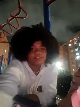 Snapshot of DANIELA_MICHEL chatting on 03/22/25, 12:39 DANIELA MICHEL online show from 03/22/25, 12:39