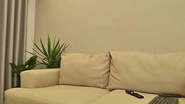 agussaenz online show from 06/22/26, 11:24