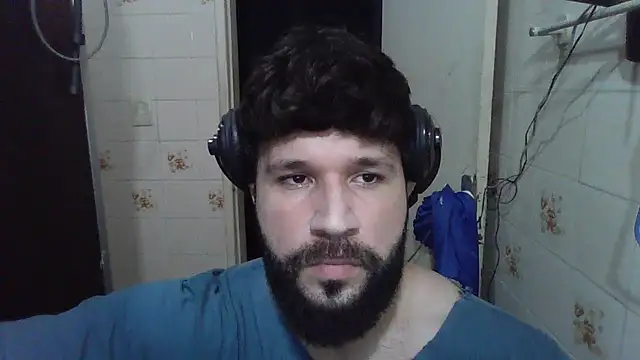 Snapshot of Cauan-t chatting on 01/15/25, 11:40 Cauan-t online show from 01/15/25, 11:40