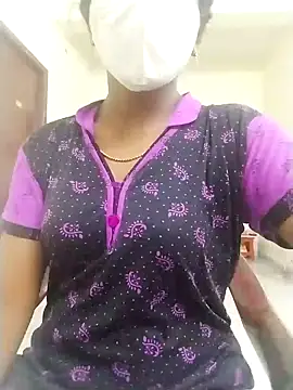 Snapshot of Preethytamilsexy chatting on 02/15/25, 05:17 Preethytamilsexy online show from 02/15/25, 05:17