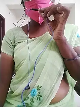 Snapshot of Preethytamilsexy chatting on 11/17/25, 11:05 Preethytamilsexy online show from 11/17/25, 11:05