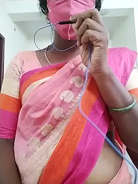 Snapshot of Preethytamilsexy chatting on 01/11/26, 11:04 Preethytamilsexy online show from 01/11/26, 11:04
