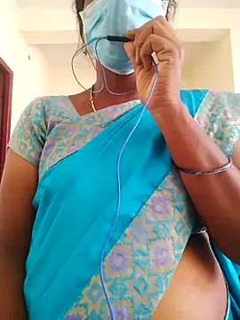 Snapshot of Preethytamilsexy chatting on 03/23/26, 08:51 Preethytamilsexy online show from 03/23/26, 08:51