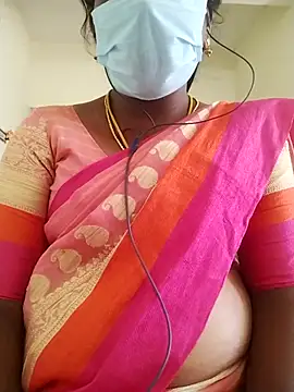 Snapshot of Preethytamilsexy chatting on 06/05/26, 06:31 Preethytamilsexy online show from 06/05/26, 06:31