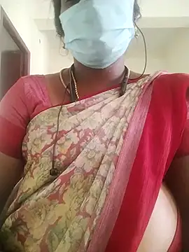 Snapshot of Preethytamilsexy chatting on 07/11/26, 10:18 Preethytamilsexy online show from 07/11/26, 10:18