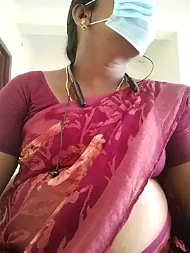 Snapshot of Preethytamilsexy chatting on 08/04/26, 04:37 Preethytamilsexy online show from 08/04/26, 04:37