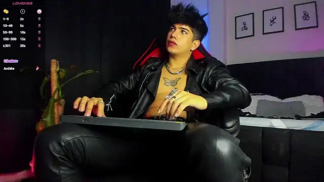 LyleBennett  online show from 07/27/26, 03:30
