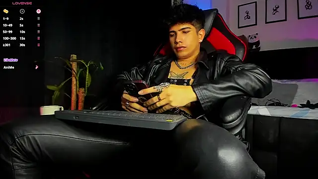 LyleBennett  online show from 07/28/26, 07:39