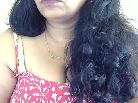 Snapshot of Riya_riyaa chatting on 11/03/25, 02:24 Riya riyaa online show from 11/03/25, 02:24