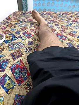 Snapshot of indboy chatting on 10/11/25, 04:05 indboy online show from 10/11/25, 04:05