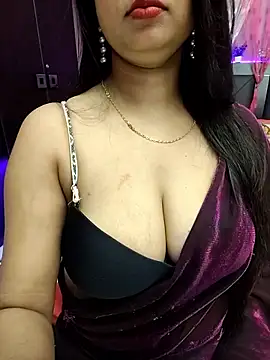 Snapshot of Sexy_Baby-Doll chatting on 11/11/25, 07:25 Sexy Baby-Doll online show from 11/11/25, 07:25