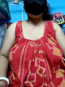 Snapshot of BERRY_00 chatting on 10/05/25, 06:06 BERRY 00 online show from 10/05/25, 06:06