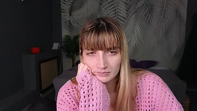 Nika Kitten online show from 11/04/25, 06:40