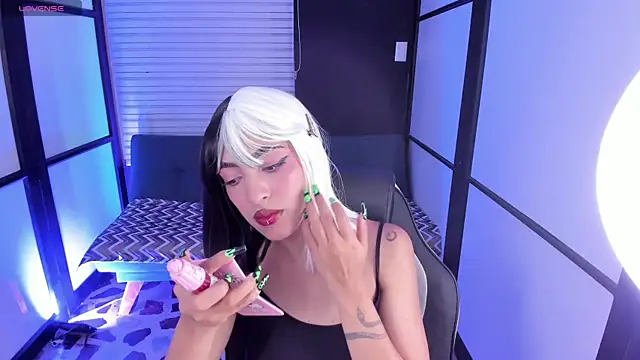 Snapshot of AlliceRosero chatting on 11/04/25, 09:03 AlliceRosero online show from 11/04/25, 09:03